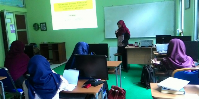 Lulus S2 Fisika UGM, Siti Wirdah Mempresentasikan Hasil Risetnya di FST UIN Walisongo Semarang