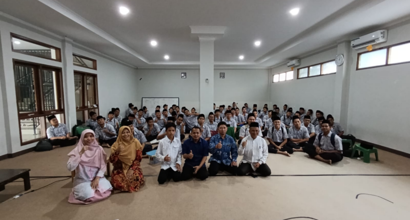 Sosialisasi PMB Fakultas Sains dan Teknologi UIN Walisongo Digelar di SMA Yanbu’ul Qur’an Pati